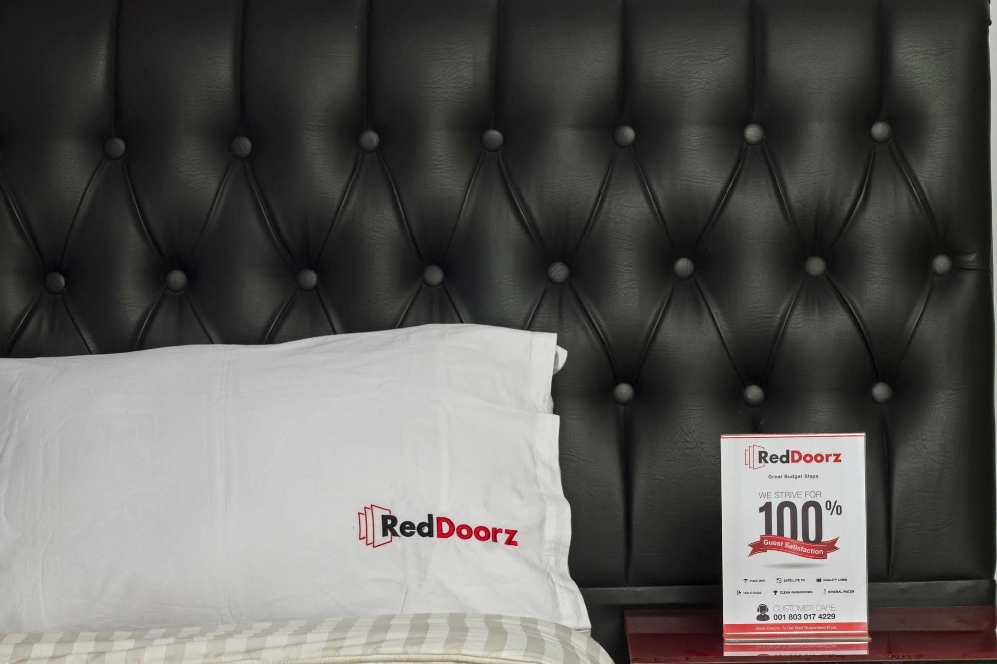 Reddoorz Plus @ Guntur Raya Setiabudi Jakarta Exterior photo