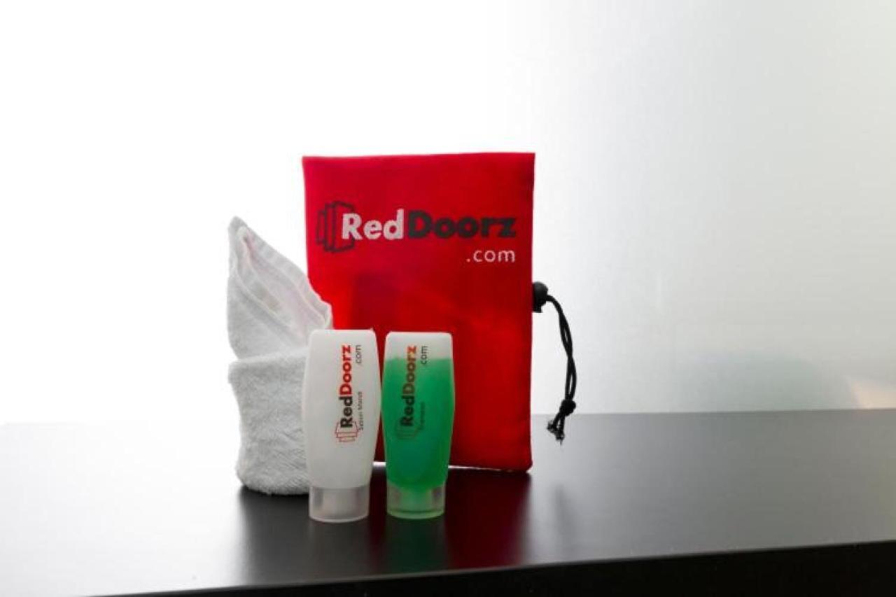 Reddoorz Plus @ Guntur Raya Setiabudi Jakarta Exterior photo